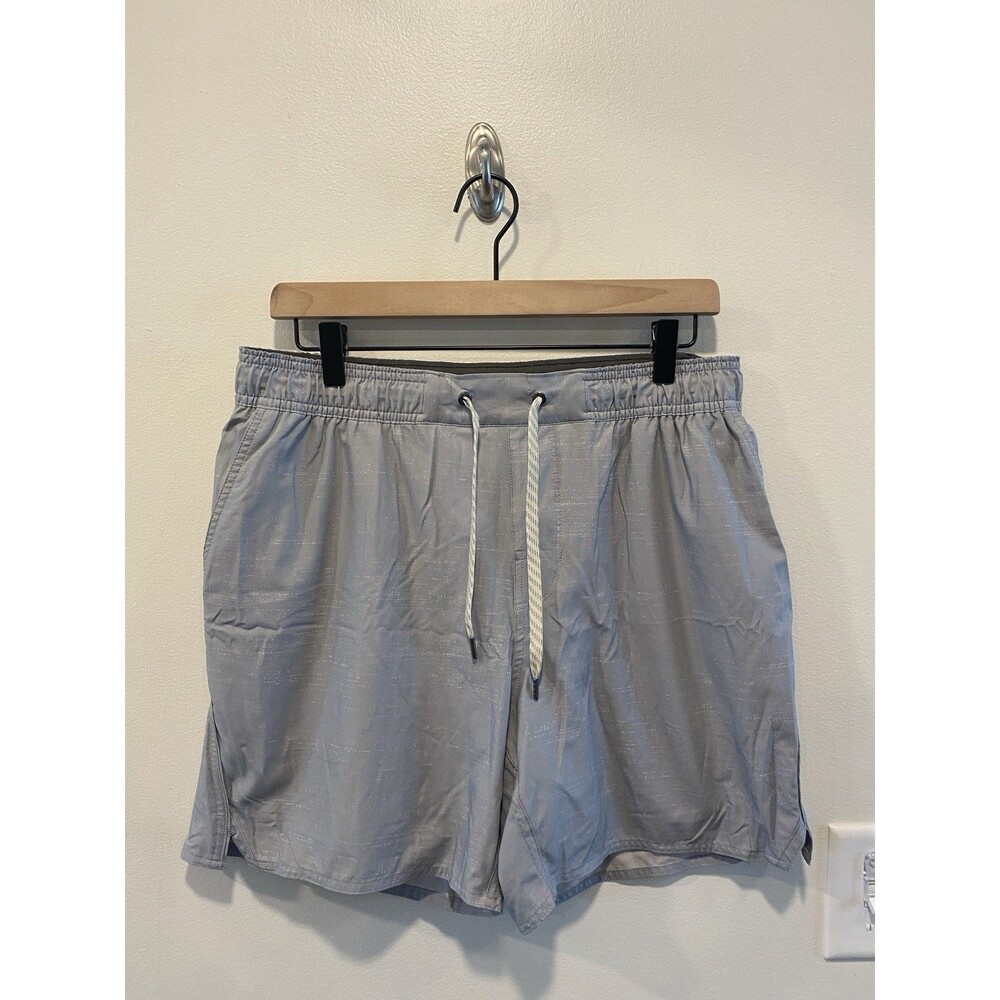Vuori Men's Trail Shorts Size Large 6 inch inseam gray athletic athleisure